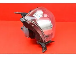 Toyota Avensis Verso Lampa przednia 35-108