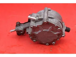 Volkswagen Golf V Vacuum pump 038145209M