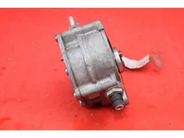 Volkswagen Golf V Vacuum pump 038145209M