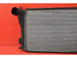 Volkswagen Touran I Chłodnica powietrza doładowującego / Intercooler 1K0145803L