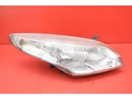 Renault Megane III Lampa przednia 260100017R