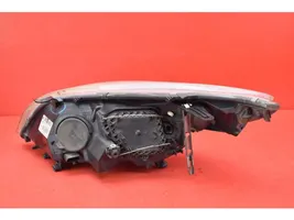 Renault Megane III Lampa przednia 260100017R