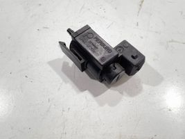 BMW 6 F06 Gran coupe Turbo solenoid valve 70231800