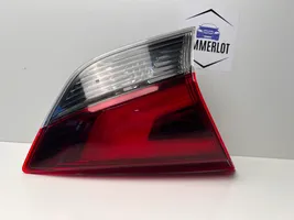 Nissan X-Trail T32 Tailgate rear/tail lights 