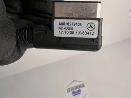 Mercedes-Benz GLC C253 USB-pistokeliitin 