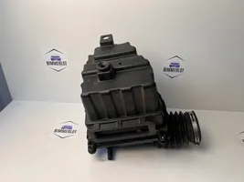 Chrysler Pacifica Air filter box 