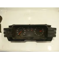 Audi 80 90 B2 Speedometer (instrument cluster) 81117434