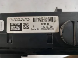 Volvo S60 Skrzynka bezpieczników / Komplet 12217799