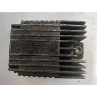 Mercedes-Benz E W210 Relé del ventilador del refrigerador a0225456232