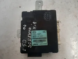 KIA Sorento Centrālās atslēgas vadības bloks 954003E300