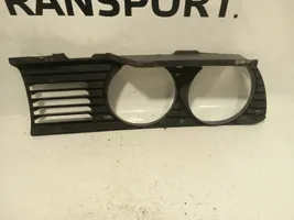 BMW 3 E30 Moulure sous phares 18760920