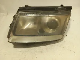 Volkswagen PASSAT B5 Lampa przednia 14742500