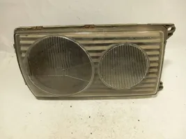 Mercedes-Benz W123 Lampa przednia 11777900re