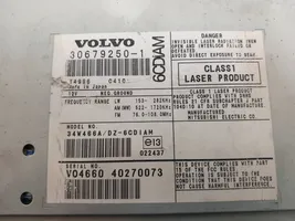 Volvo V50 Panel / Radioodtwarzacz CD/DVD/GPS 30679250