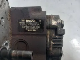 Volvo S40, V40 Fuel injection high pressure pump 8200108225