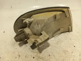 Audi A4 S4 B5 8D Indicatore di direzione anteriore 084411514