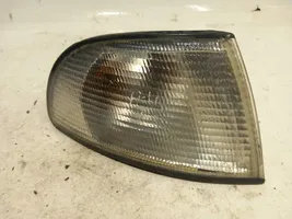 Audi A4 S4 B5 8D Kierunkowskaz przedni 084411514