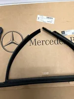 Mercedes-Benz GLC X253 C253 Guarnizione in gomma finestrino/vetro portiera posteriore A2537350425