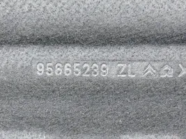 Citroen Xantia Задний подоконник 95665239ZL