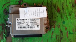 Renault Clio III Module de contrôle airbag 8200563368