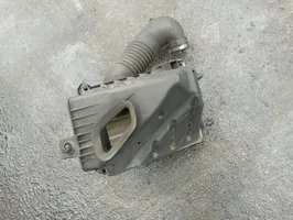 Audi A4 S4 B6 8E 8H Scatola del filtro dell’aria 038133835J