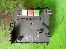 Opel Vectra C Fuse module 13125485