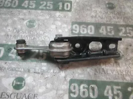 Dacia Duster Supporto della scatola del cambio 112385698R