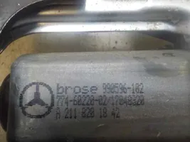 Mercedes-Benz CLC CL203 Manualny podnośnik szyby drzwi przednich A2037203946