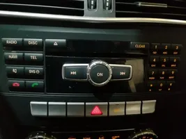 Mercedes-Benz CLK AMG A208 C208 Unité de contrôle son HiFi Audio A2049009214