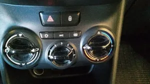 Peugeot 208 Module unité de contrôle climatisation 9672248380