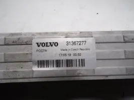 Volvo V40 Chłodnica powietrza doładowującego / Intercooler 31367277