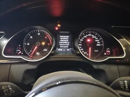 Audi A5 Compteur de vitesse tableau de bord 8T0920932J