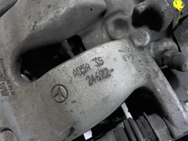 Mercedes-Benz B W246 W242 Jarrusatulan tyynyn pidike takana A0004232481