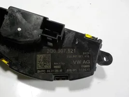 Volkswagen Polo VI AW Heizungslüfter Regler Widerstand 2Q0907521