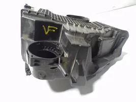 Renault Captur Filtr powietrza 165001258R