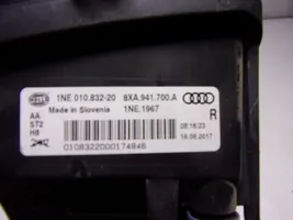 Audi A1 Światło przeciwmgłowe przednie 8XA941700A