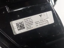 Tesla Model S Takavalon polttimo 