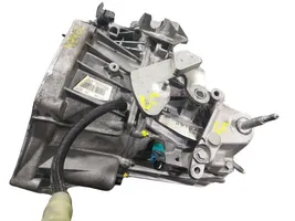 Dacia Duster Manual 5 speed gearbox 8201729751