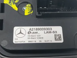 Mercedes-Benz A W176 Xenon-valojen ohjainlaite/moduuli A2189009303