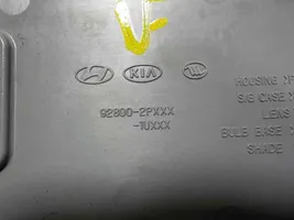 KIA Sorento Panel oświetlenia wnętrza kabiny 928002P300H9