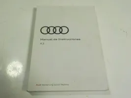 Audi A3 8Y Zawiasy pokrywy / maski silnika 