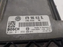Volkswagen Touareg I Sterownik / Moduł ECU 070906016BL