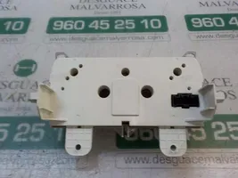 Mazda 5 Unidad de control/módulo del aire acondicionado CC3061190