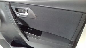 Toyota Auris E180 Apmušimas priekinių durų (obšifke) 