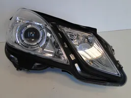 Mercedes-Benz E W212 Lampa przednia 2128205861