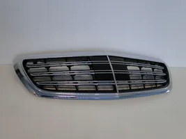 Mercedes-Benz S W222 Maskownica / Grill / Atrapa górna chłodnicy A2228801783