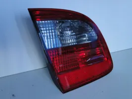 Mercedes-Benz E W211 Lampy tylnej klapy bagażnika A2118202964