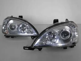 Mercedes-Benz ML W163 Set di fari/fanali A1638204561