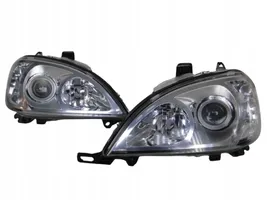 Mercedes-Benz ML W163 Set di fari/fanali A1638204561