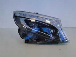 Mercedes-Benz V Class W447 Lampa przednia A4479064700